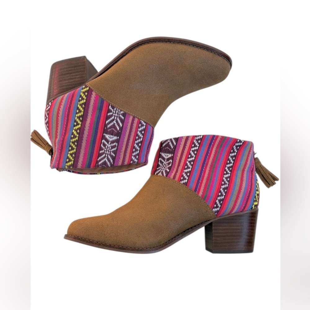 Like New Toms Leather Leila Ankle Boots Size 9